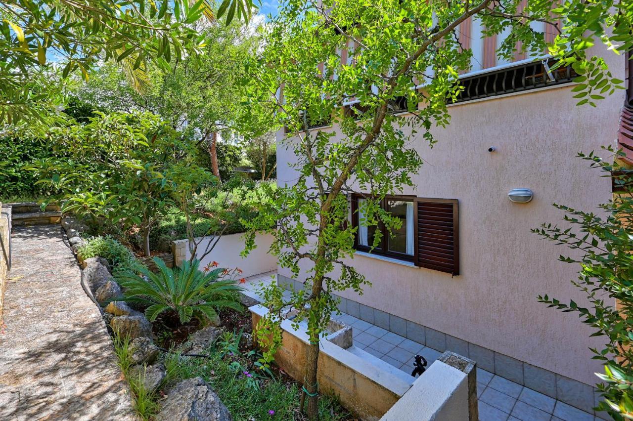 Iby Apartment Pula Exterior photo