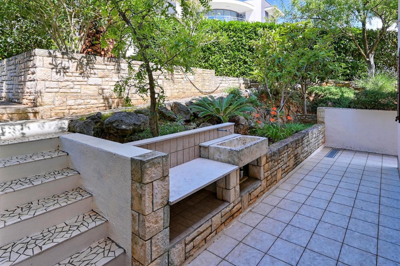 Iby Apartment Pula Exterior photo