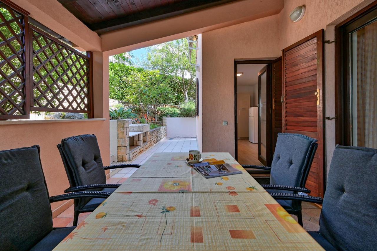 Iby Apartment Pula Exterior photo