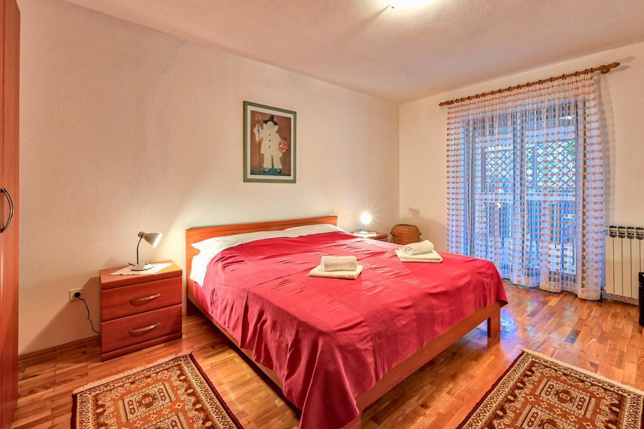 Iby Apartment Pula Exterior photo